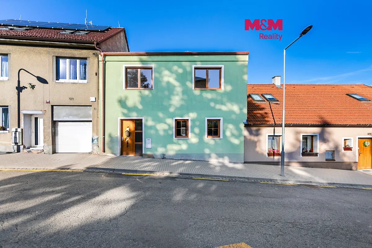 Prodej rodinného domu 140 m², pozemek 216 m²