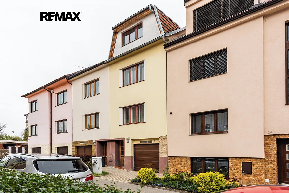 Prodej rodinného domu 192 m², pozemek 167 m²