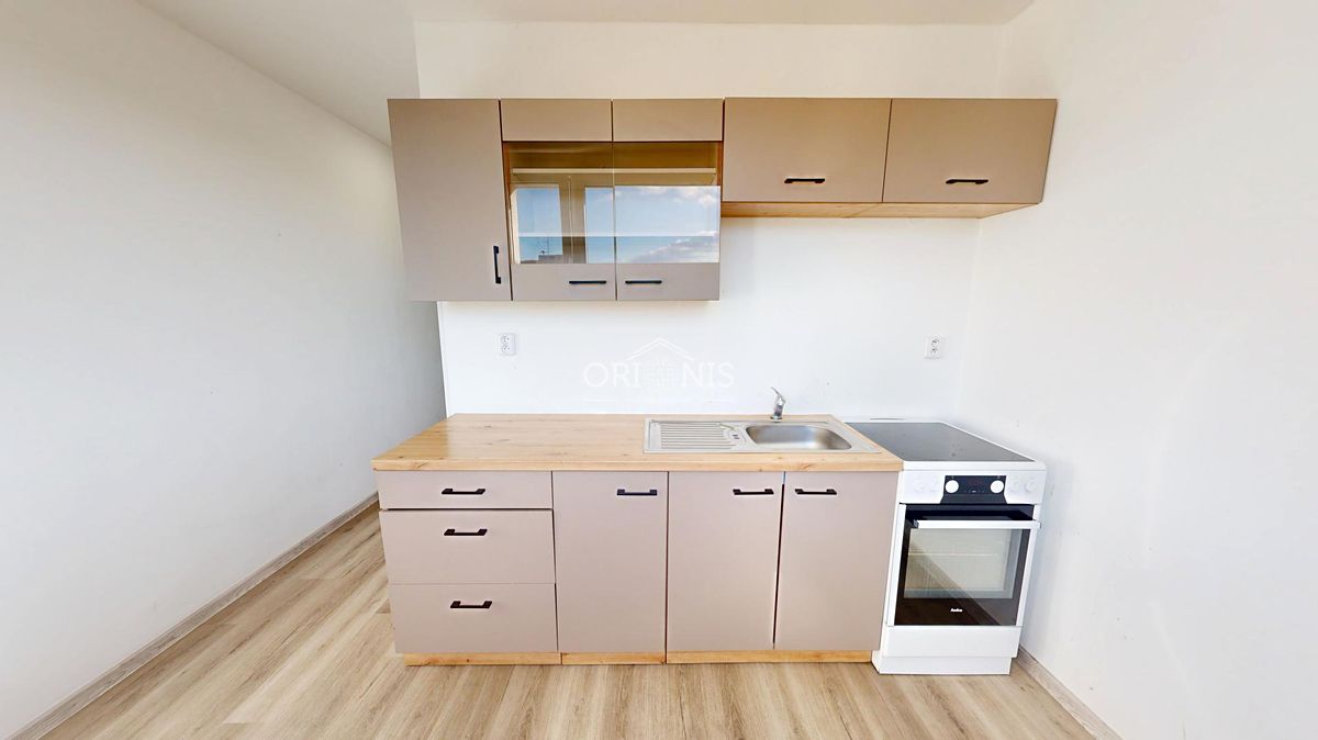 Pronájem bytu 2+kk 42 m² – fotografie 2