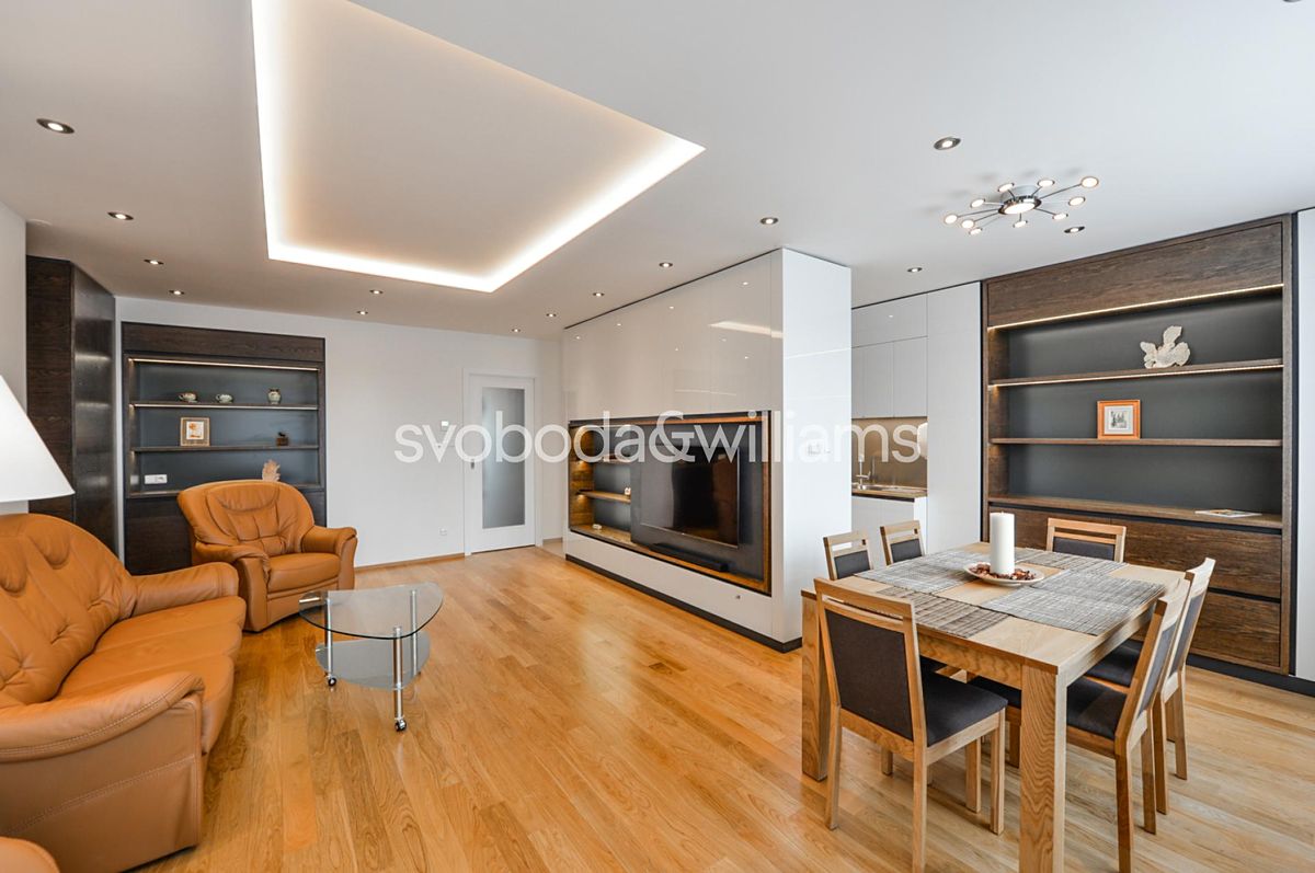 Pronájem bytu 4+kk 140 m² – fotografie 3