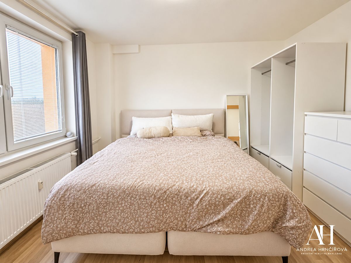 Pronájem bytu 2+kk 39 m² – fotografie 5
