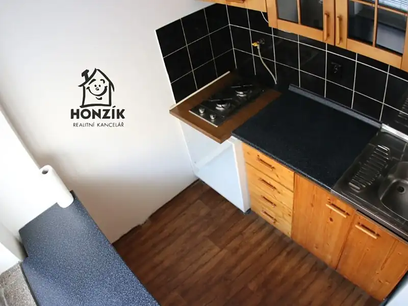 Prodej bytu 1+1 27 m², Praha – náhled fotky 2