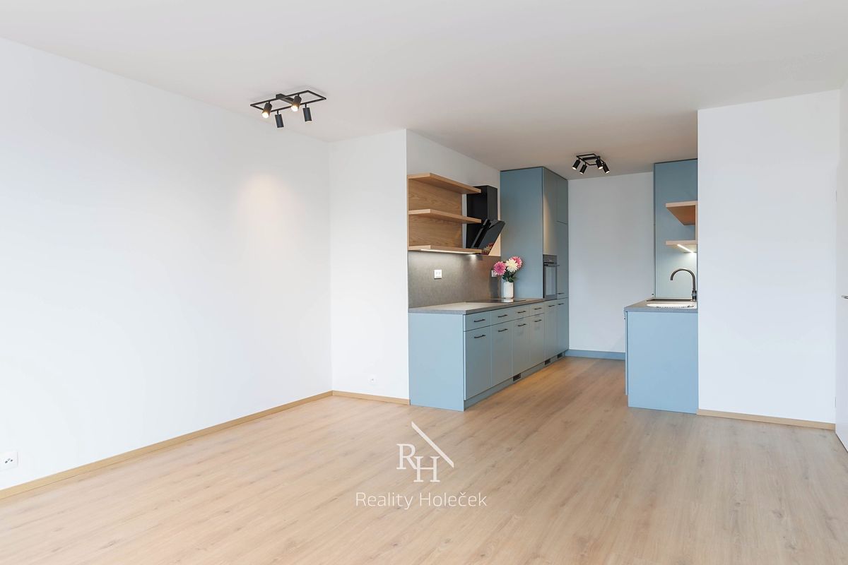 Pronájem bytu 2+kk 58 m² – fotografie 5