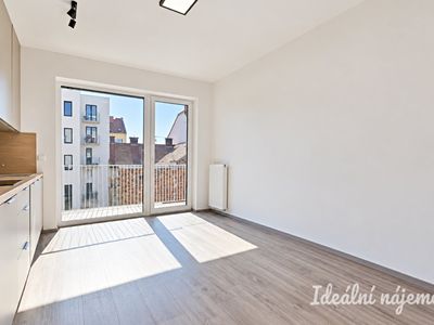 Pronájem bytu 1+kk 40 m²
