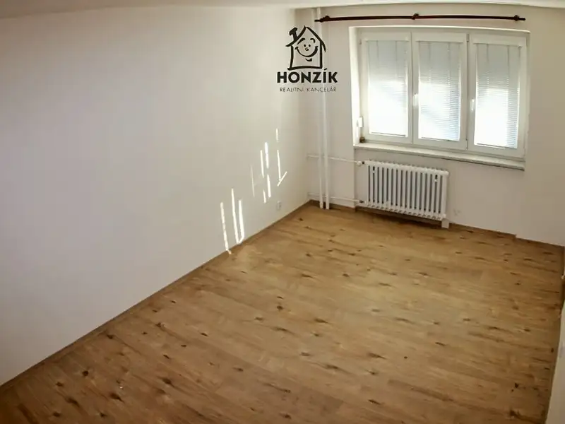 Prodej bytu 1+1 27 m², Praha – náhled fotky 3