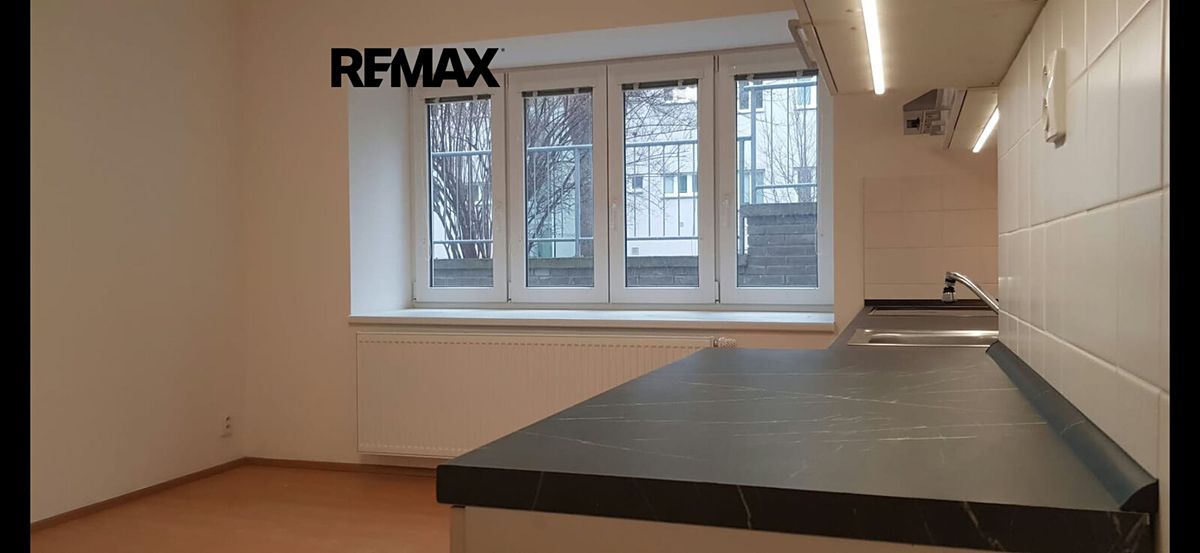 Pronájem bytu 2+kk 40 m² – fotografie 5