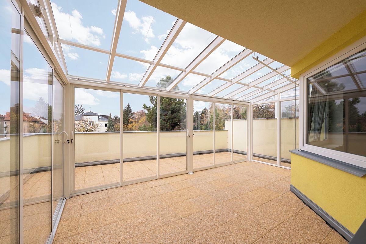 Pronájem bytu 2+kk 83 m² – fotografie 2