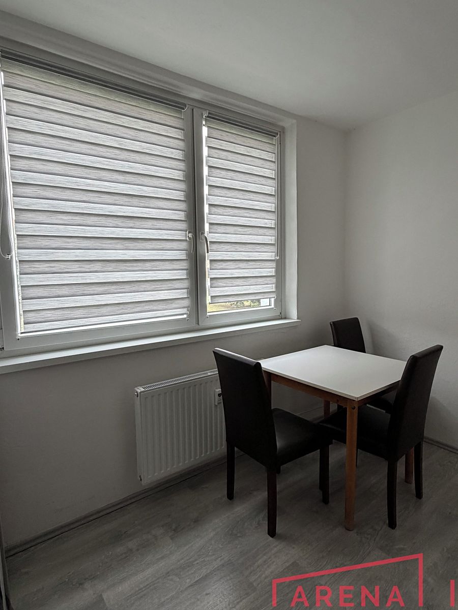 Pronájem bytu 2+1 58 m² – fotografie 4