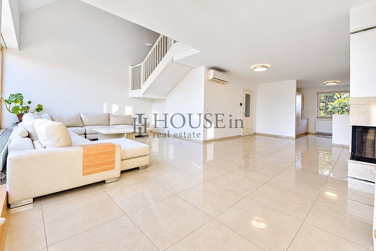 Pronájem bytu 3+kk 137 m² – fotografie 4