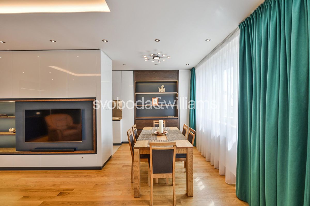 Pronájem bytu 4+kk 140 m² – fotografie 4