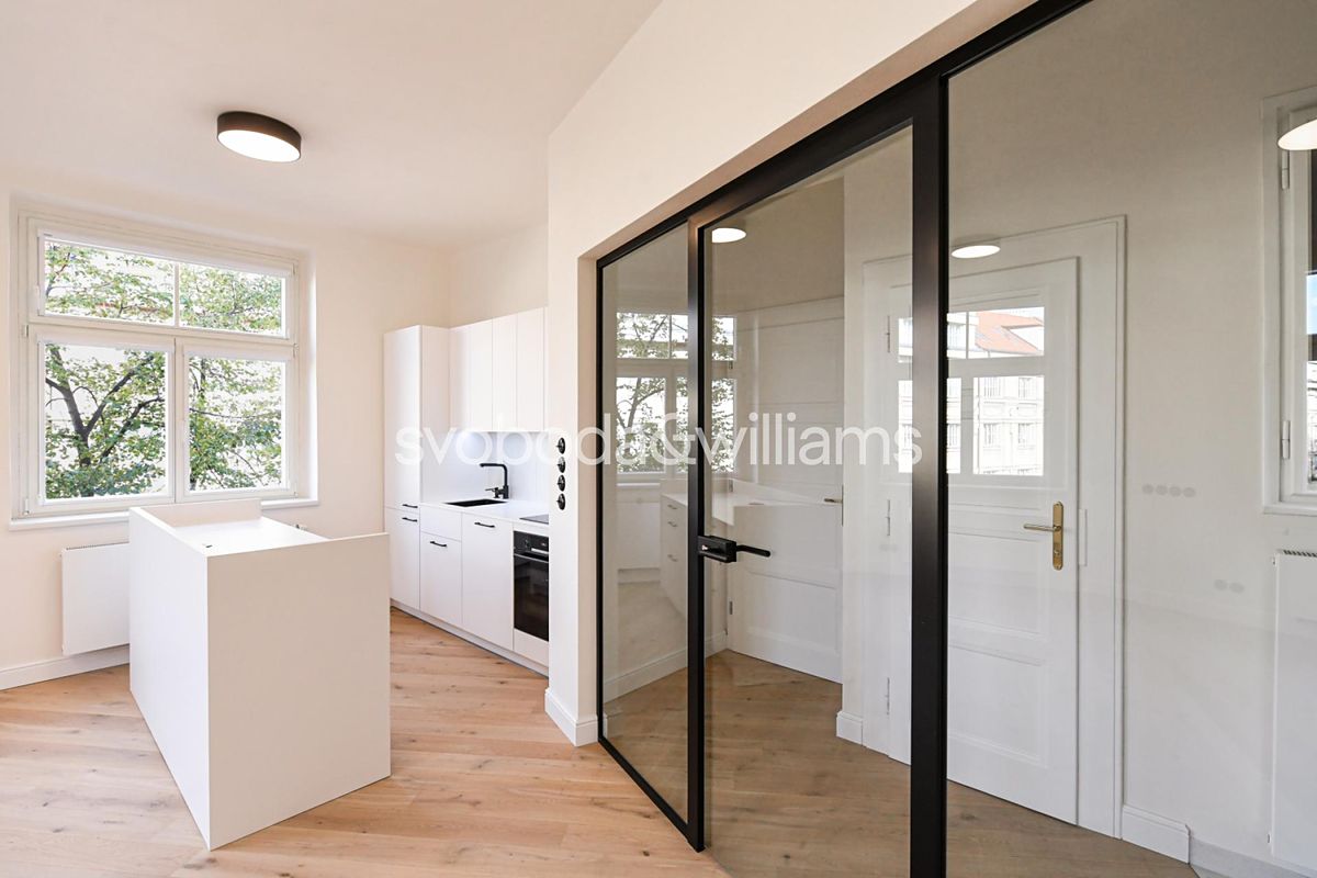 Pronájem bytu 2+kk 51 m² – fotografie 2