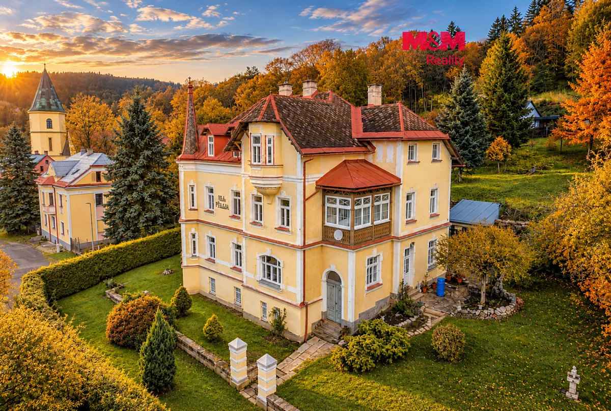 Prodej rodinného domu 600 m², pozemek 2481 m²