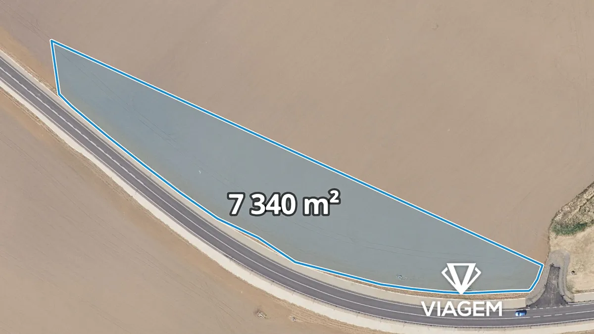 Prodej podílu 1/9 pole 815 m²