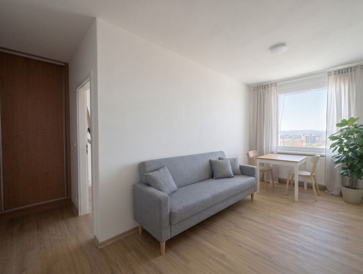 Pronájem bytu 2+kk 33 m²