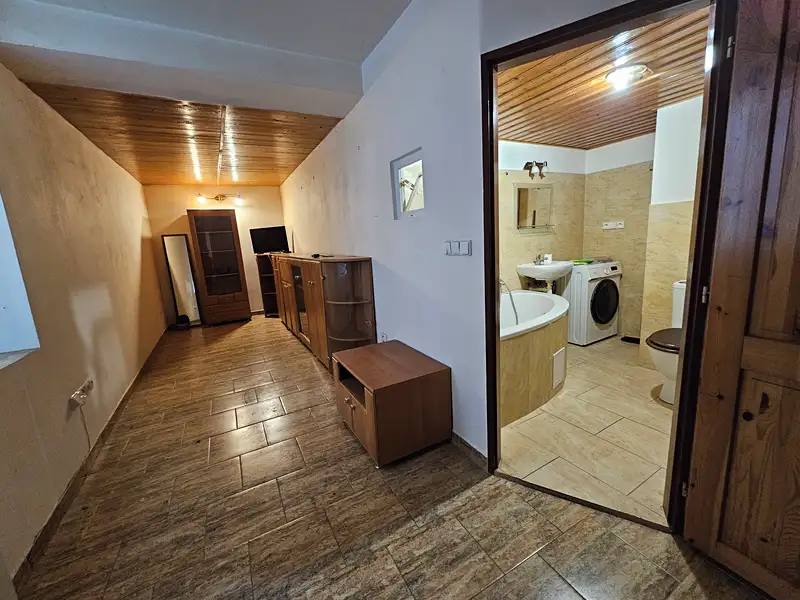 Prodej bytu 1+kk 38 m², Praha – náhled fotky 1