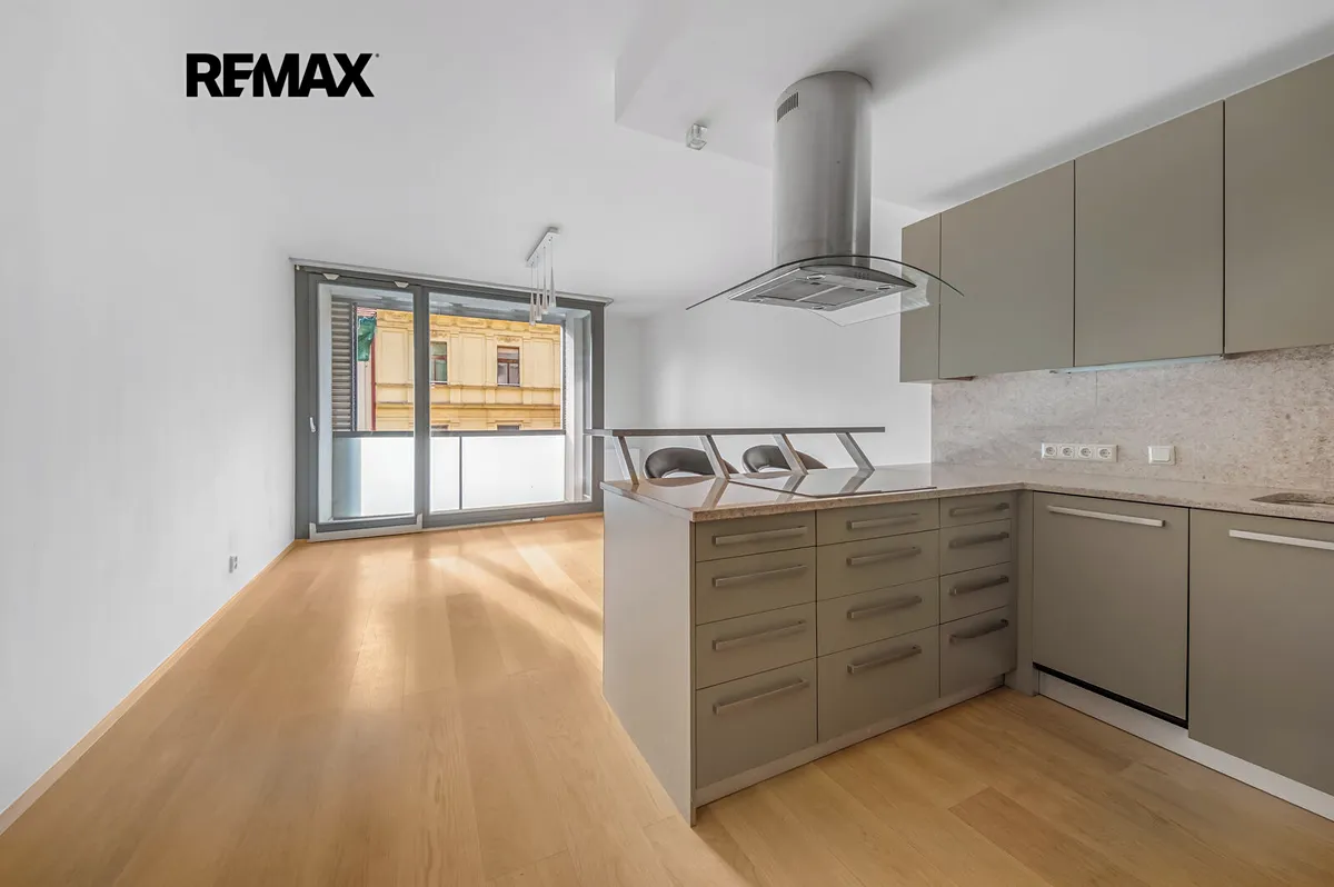 Pronájem bytu 1+kk 40 m²