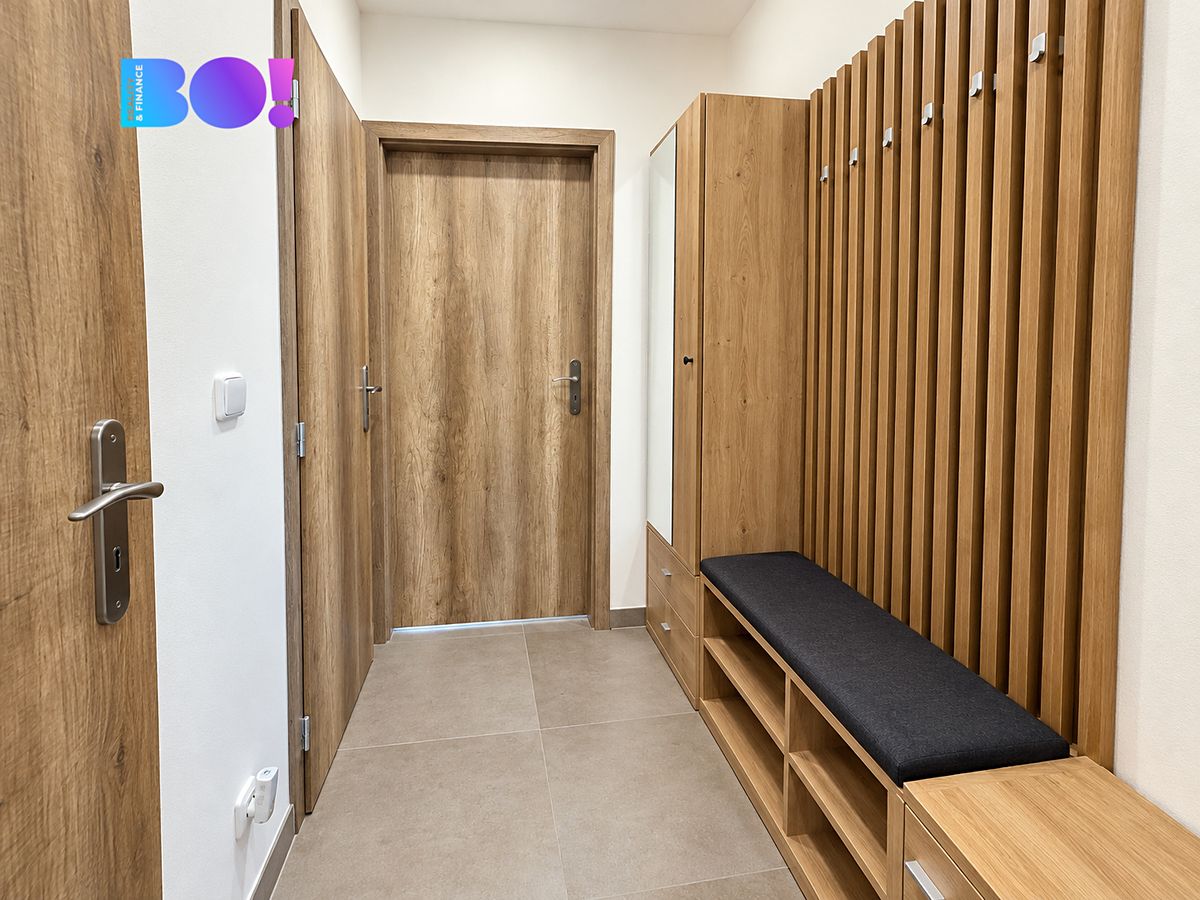 Pronájem bytu 1+kk 27 m² – fotografie 3