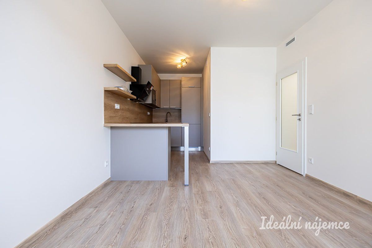Pronájem bytu 2+kk 44 m² – fotografie 5