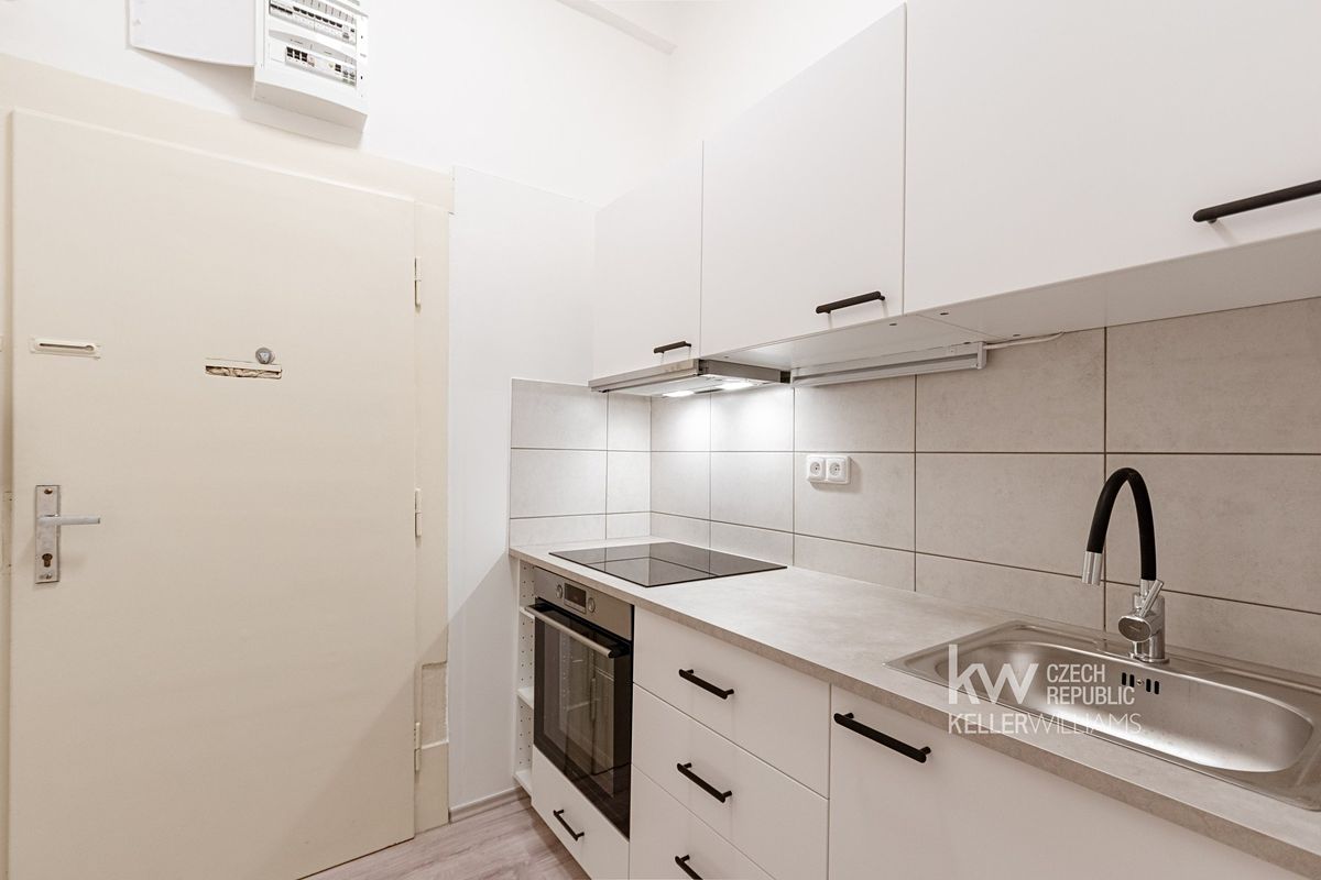 Pronájem bytu 1+1 34 m² – fotografie 4