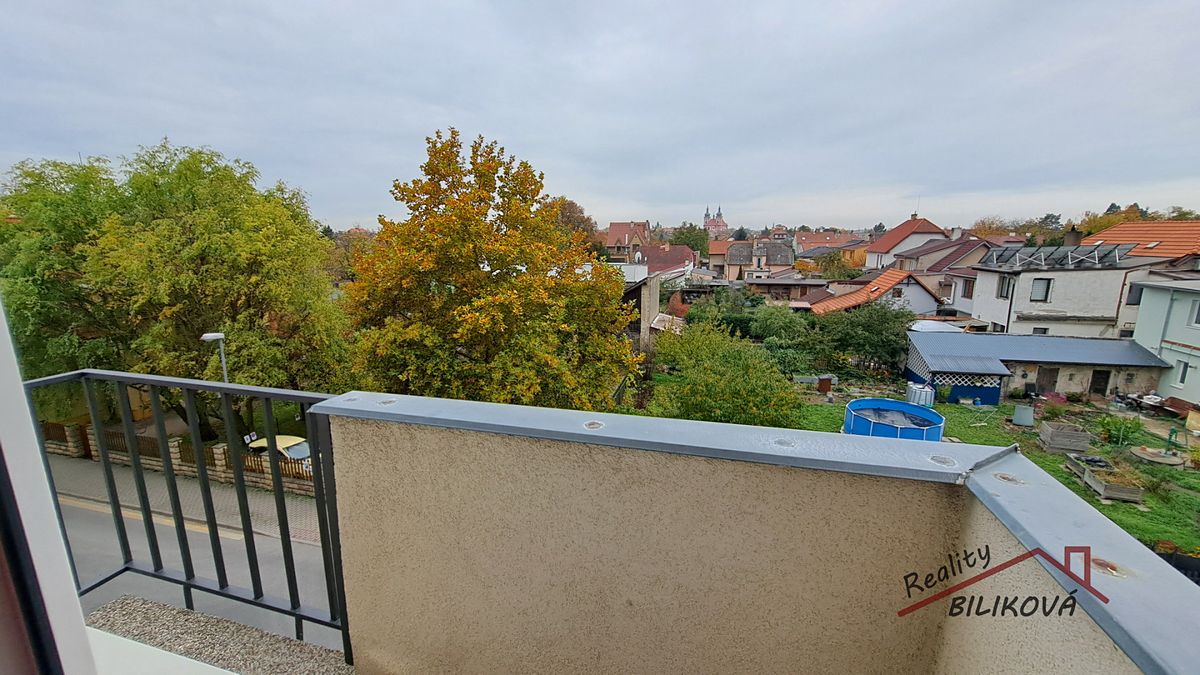 Pronájem bytu 3+1 66 m² – fotografie 4