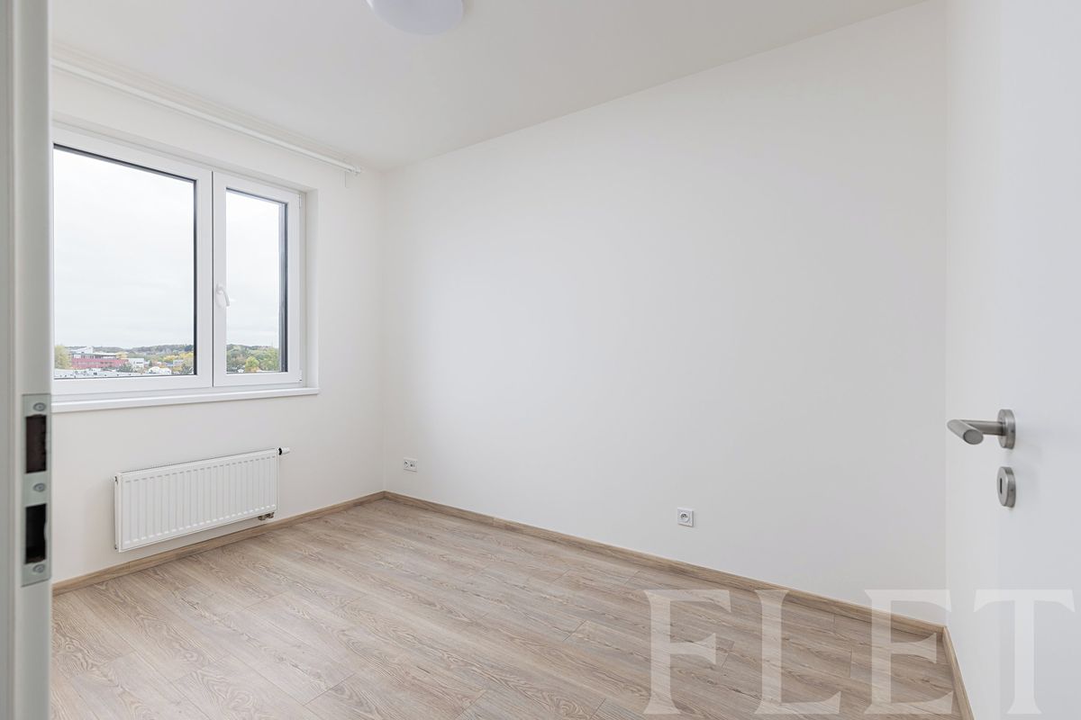 Pronájem bytu 2+kk 39 m² – fotografie 2