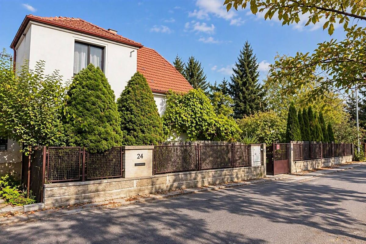 Pronájem rodinného domu 182 m², pozemek 537 m²