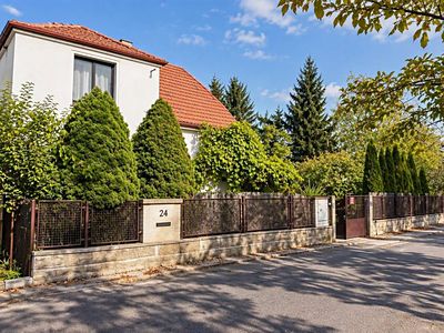 Pronájem rodinného domu 182 m², pozemek 537 m²