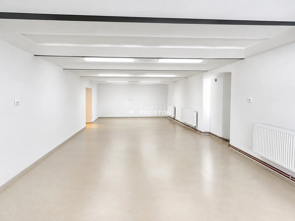 Pronájem skladového prostoru 106 m²