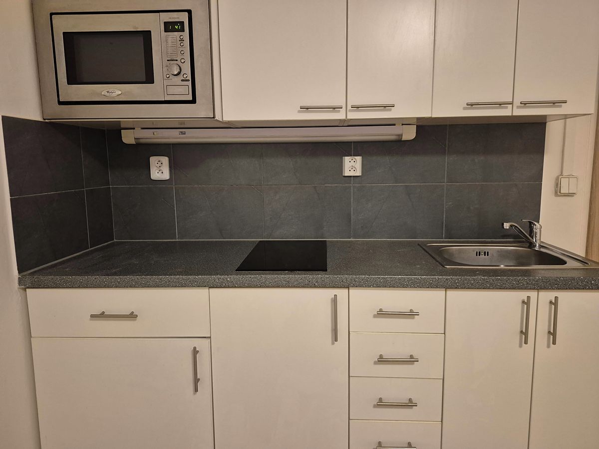 Pronájem bytu 1+kk 23 m² – fotografie 2