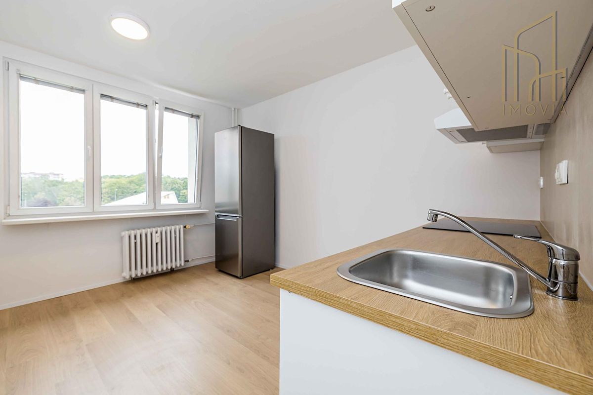 Pronájem bytu 2+1 59 m² – fotografie 4
