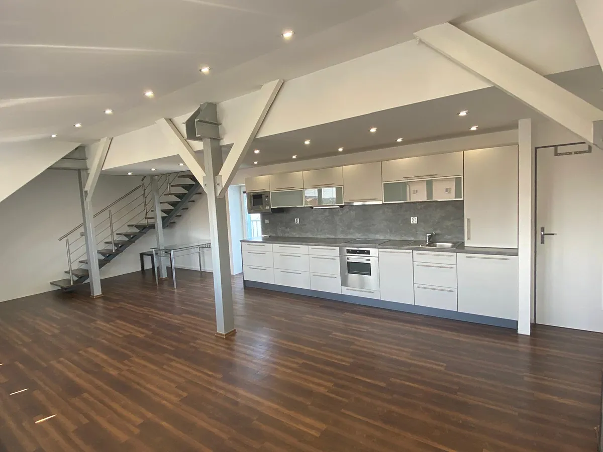 Pronájem bytu 2+kk 82 m²