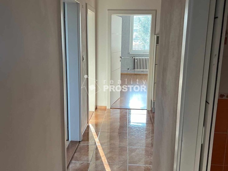 The 4+1 flat for rent, 82 m² (23 of 24)