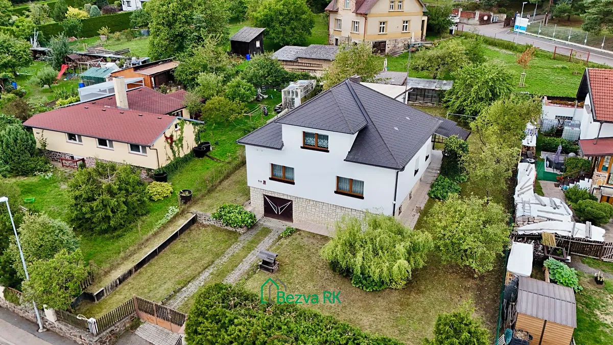 Prodej rodinného domu 275 m², pozemek 789 m²