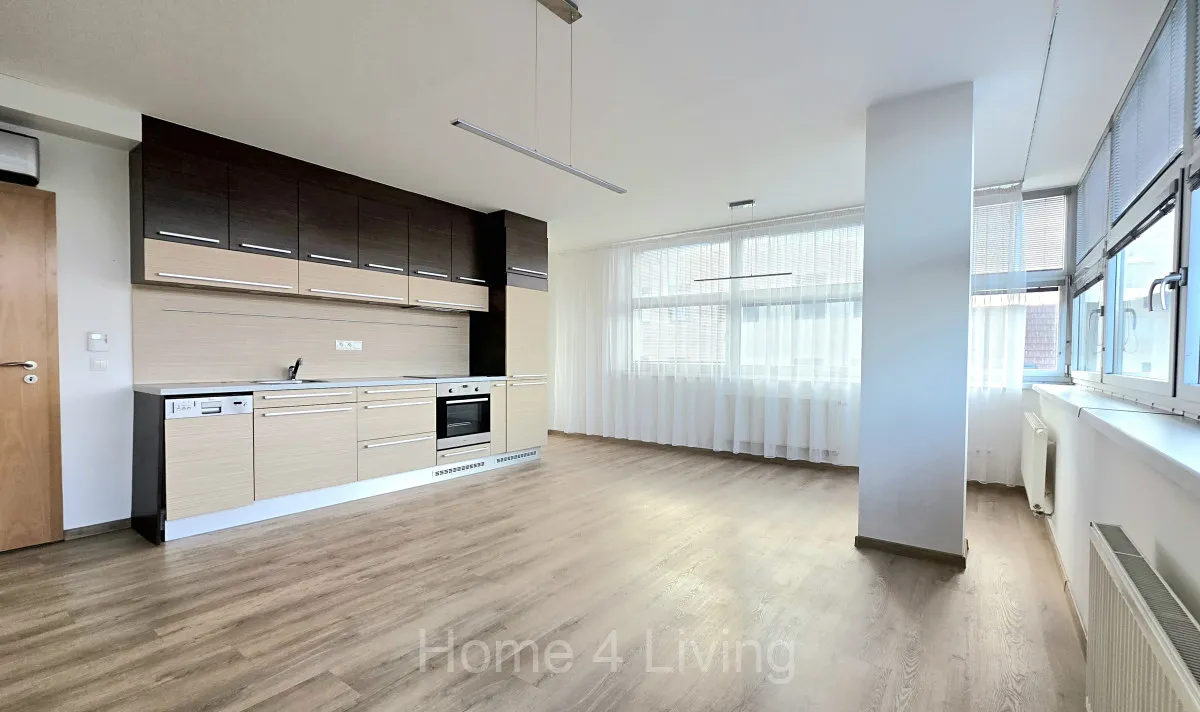 Pronájem bytu 2+kk 61 m²
