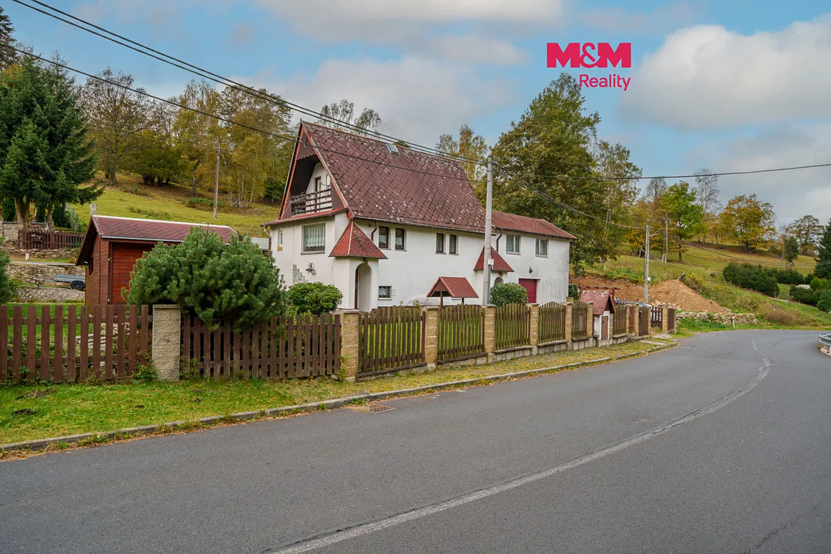 Prodej chalupy 230 m², pozemek 752 m²