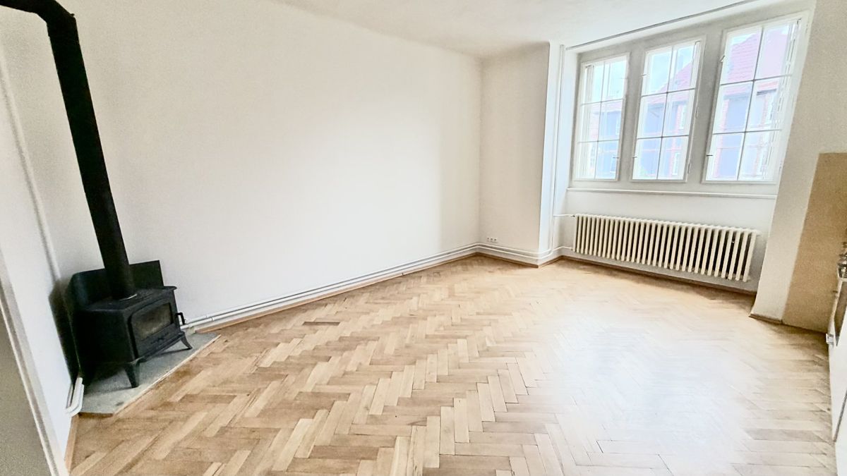 Pronájem rodinného domu 215 m², pozemek 240 m² – fotografie 3