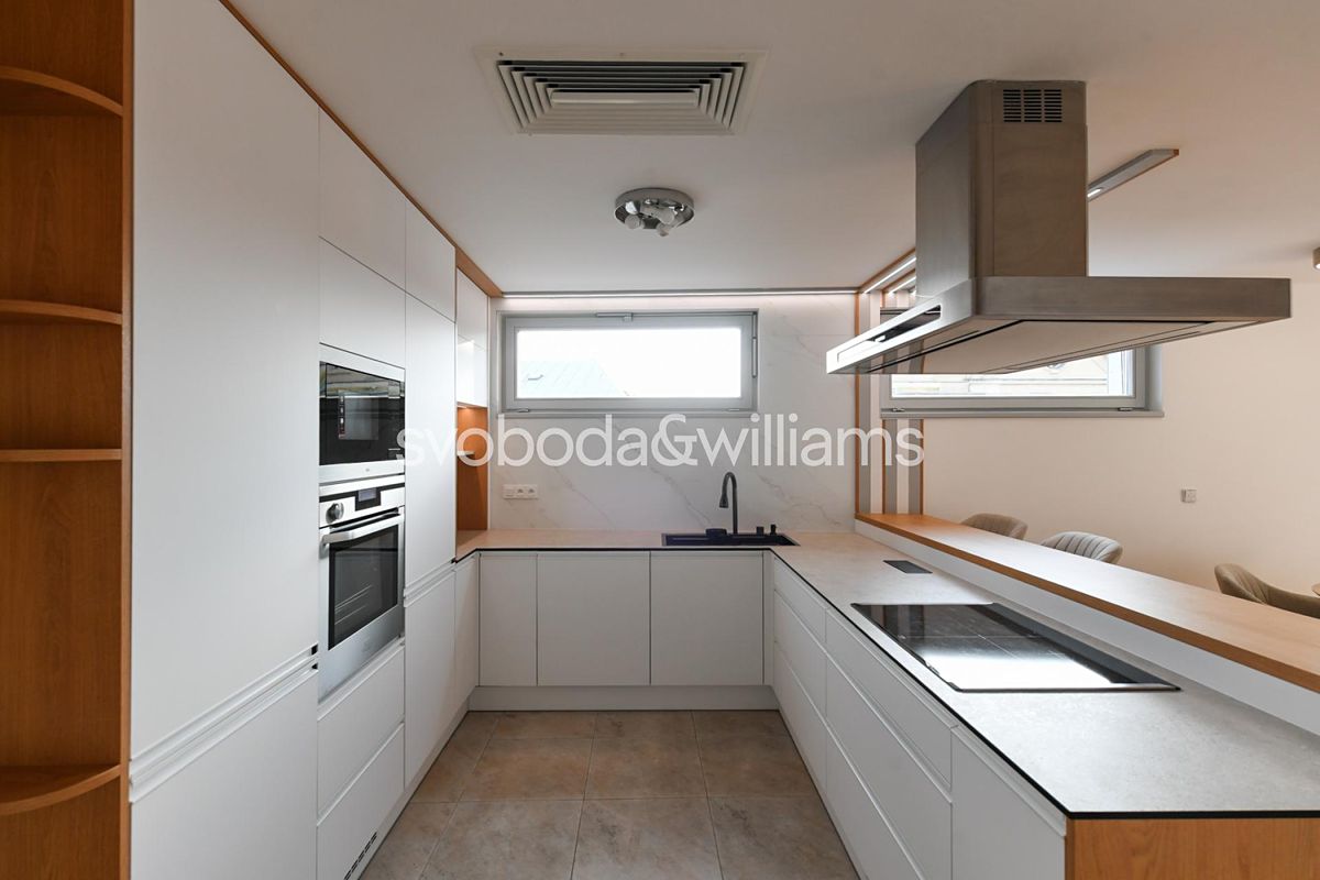 Pronájem bytu 3+kk 107 m² – fotografie 3