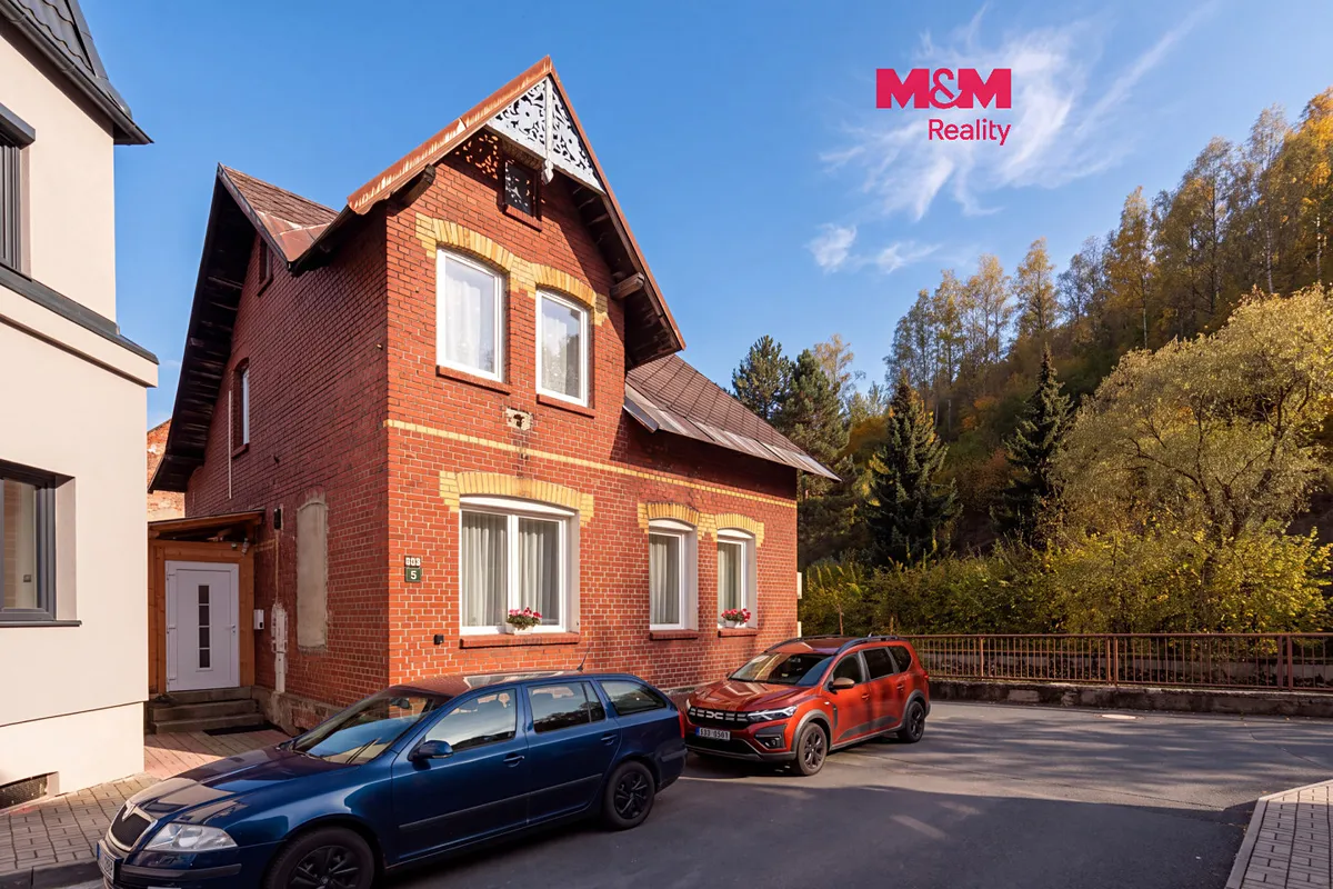 Prodej rodinného domu 174 m², pozemek 179 m²